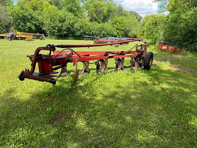Image of International Harvester 550 equipment image 2