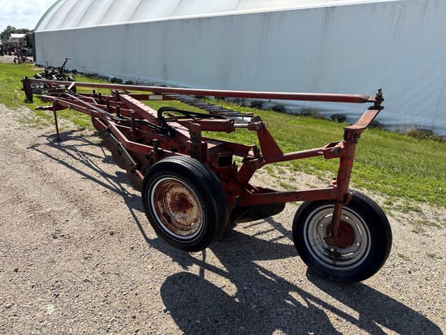 Image of International Harvester 550 equipment image 2