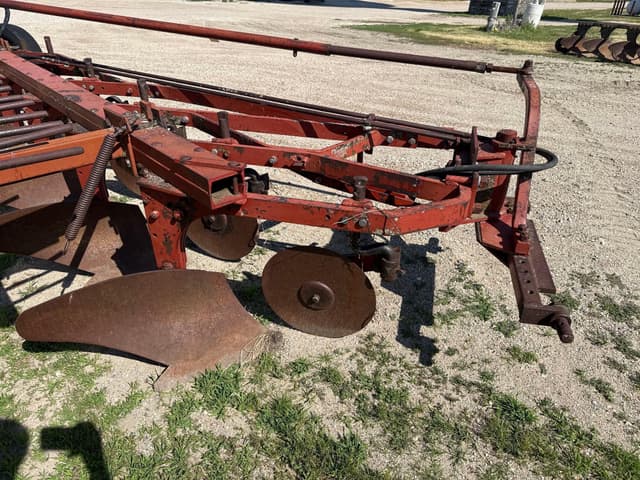 Image of International Harvester 550 equipment image 4