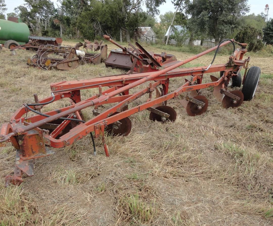 Image of International Harvester 550 Image 1