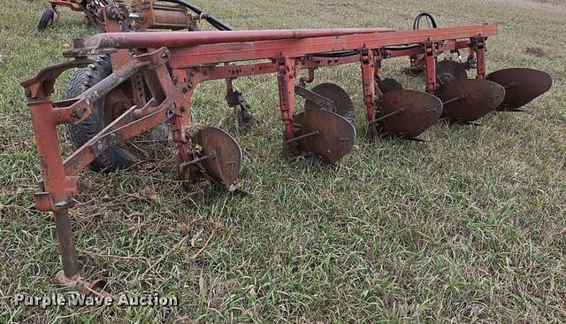 Image of International Harvester 550 equipment image 4