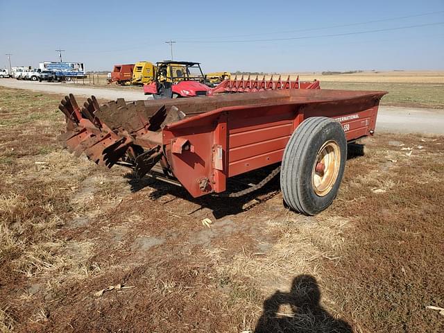 Image of International Harvester 550 equipment image 2