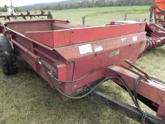 Image of Case IH 550 equipment image 2