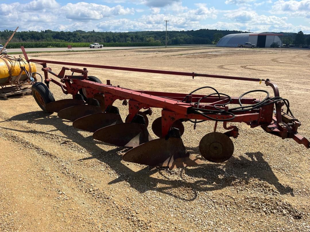 Image of International Harvester 550 Image 1