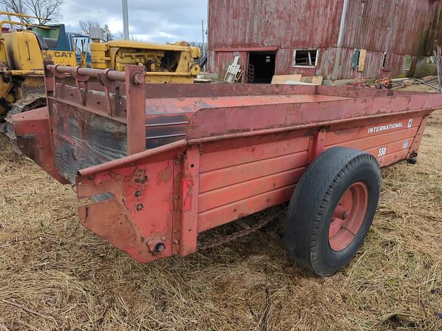 Image of International Harvester 550 equipment image 4