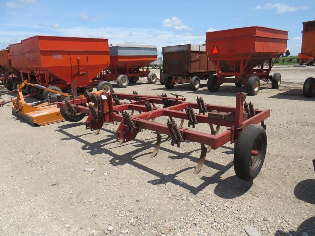 International Harvester 5500 Equipment Image0