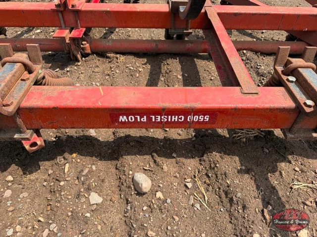 Image of International Harvester 5500 equipment image 2