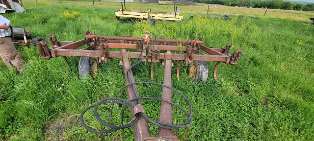 Image of International Harvester 5514 equipment image 1