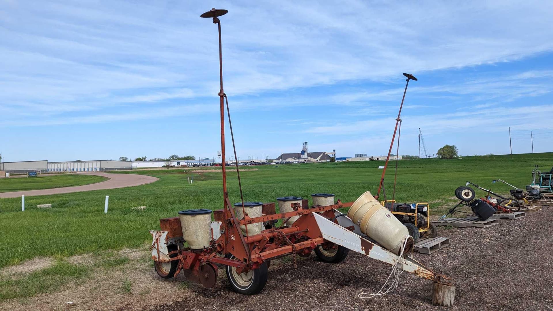 International Harvester 56 Planting Planters for Sale Tractor Zoom
