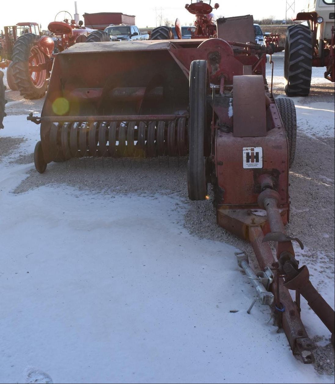 Main image International Harvester 56