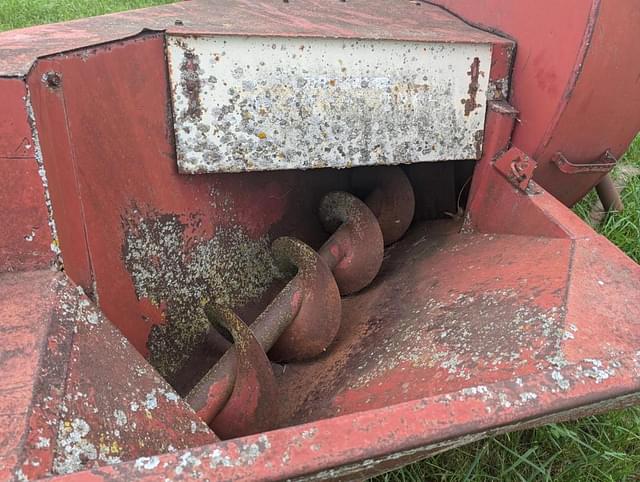 Image of International Harvester 56 equipment image 4