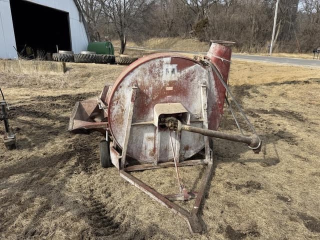 Image of International Harvester 56 equipment image 1