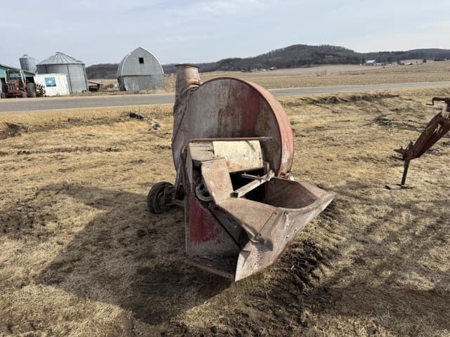 Image of International Harvester 56 equipment image 4