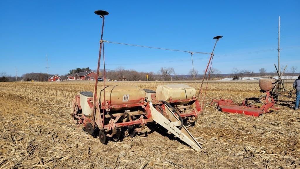 Main image International Harvester 56