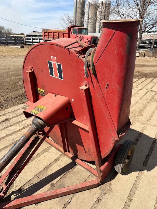 Image of International Harvester 56 equipment image 4