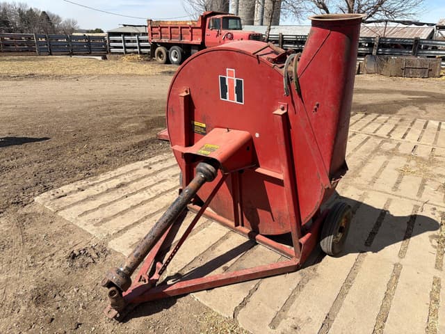 Image of International Harvester 56 equipment image 3