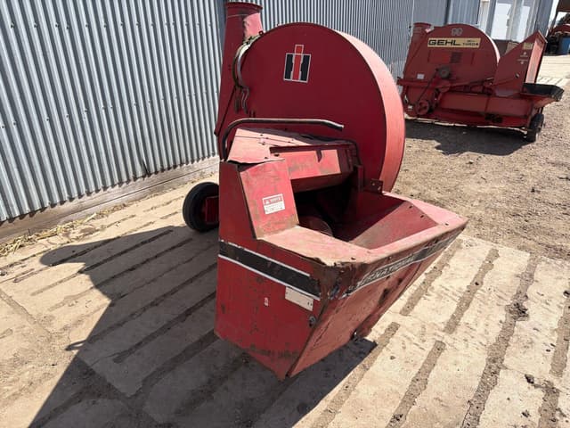 Image of International Harvester 56 equipment image 1