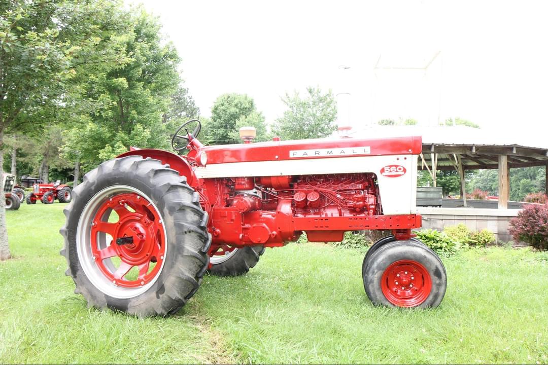 Image of International Harvester 560 Primary image