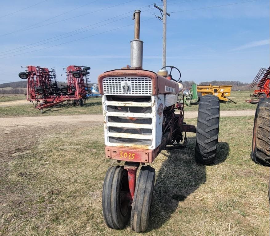 Image of Farmall 560  Image 0