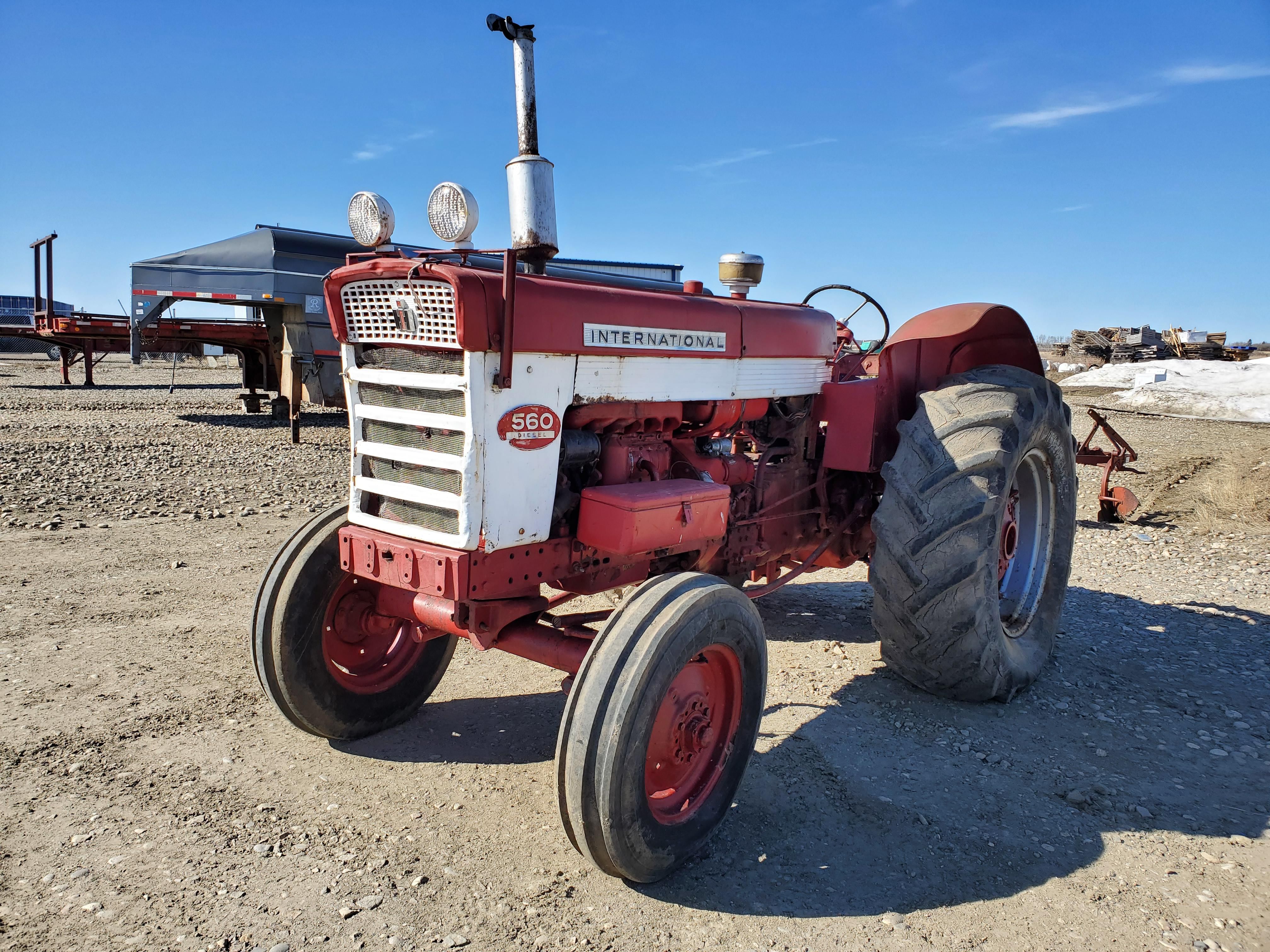 Main image International Harvester 560