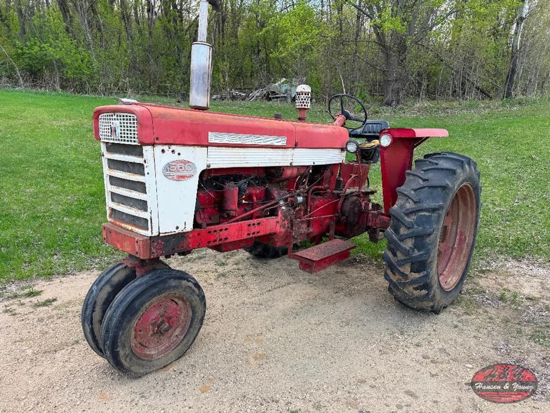 Image of International Harvester 560 Primary image