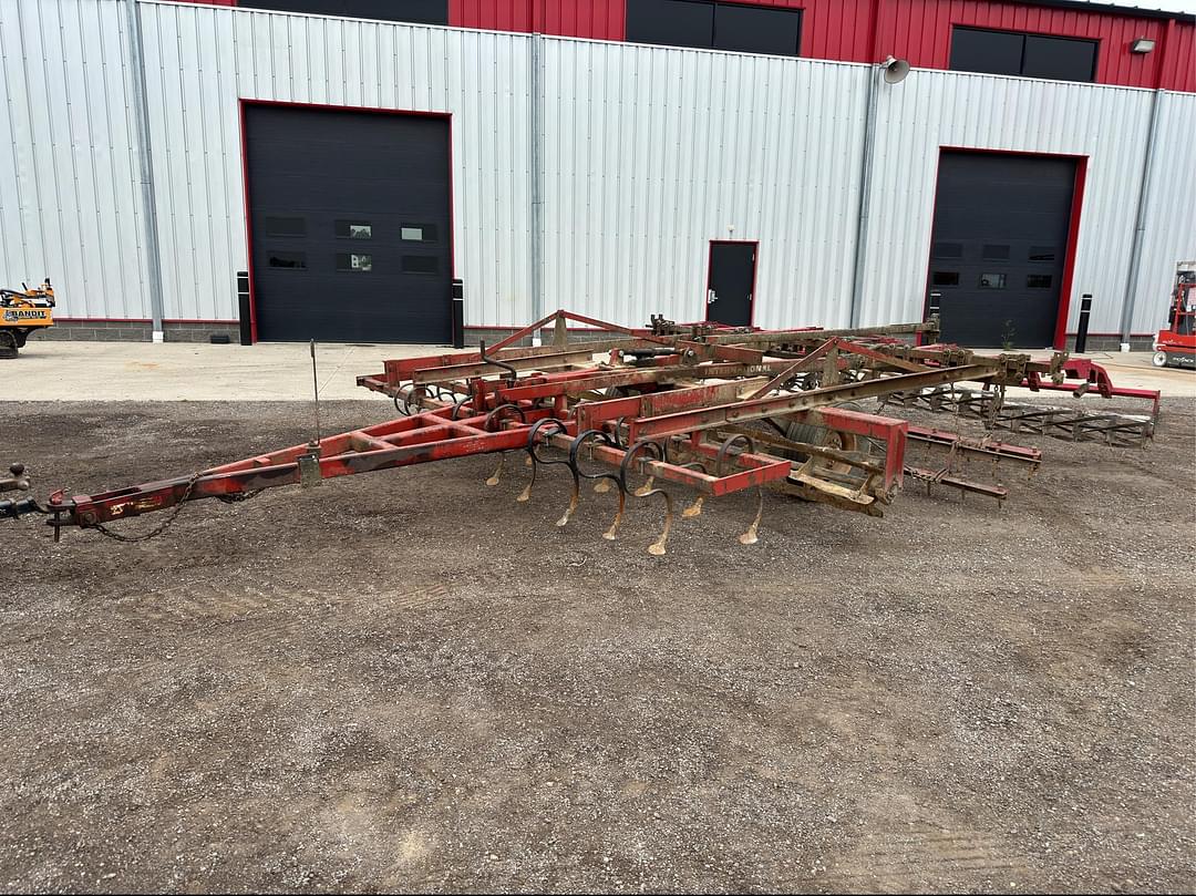 Image of Case IH 568 Primary image