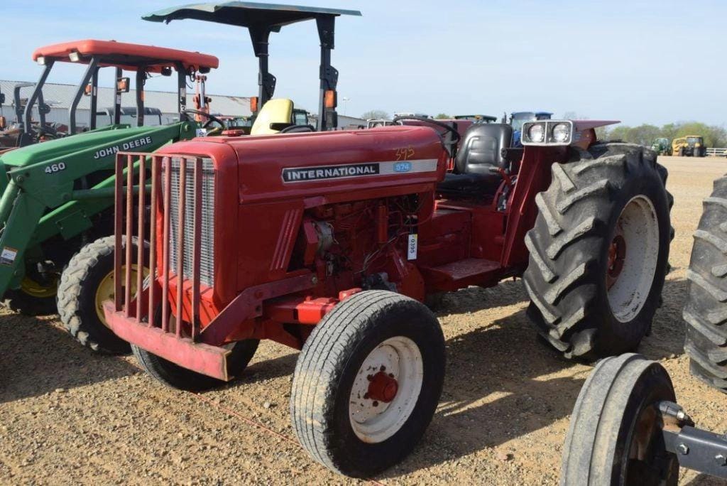 Main image International Harvester 574