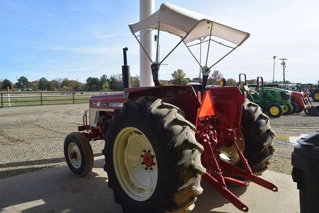 Image of International Harvester 574 equipment image 1