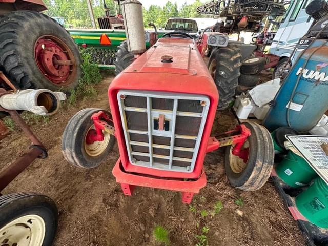Image of International Harvester 574 equipment image 2