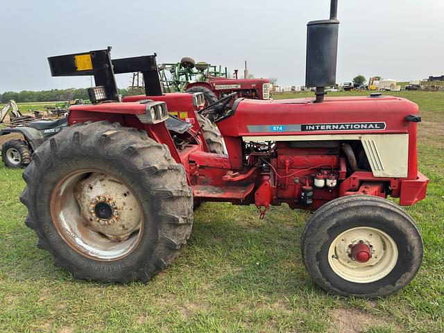 Image of International Harvester 574 equipment image 1