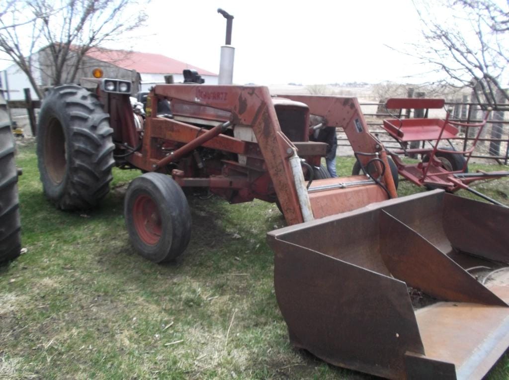 Main image International Harvester 574