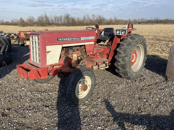 Main image International Harvester 574