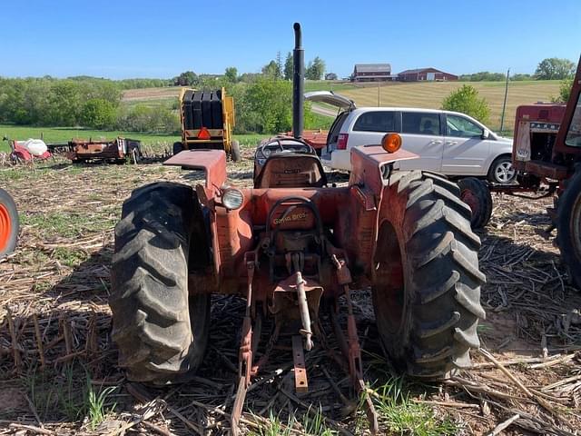 Image of International Harvester 574 equipment image 3