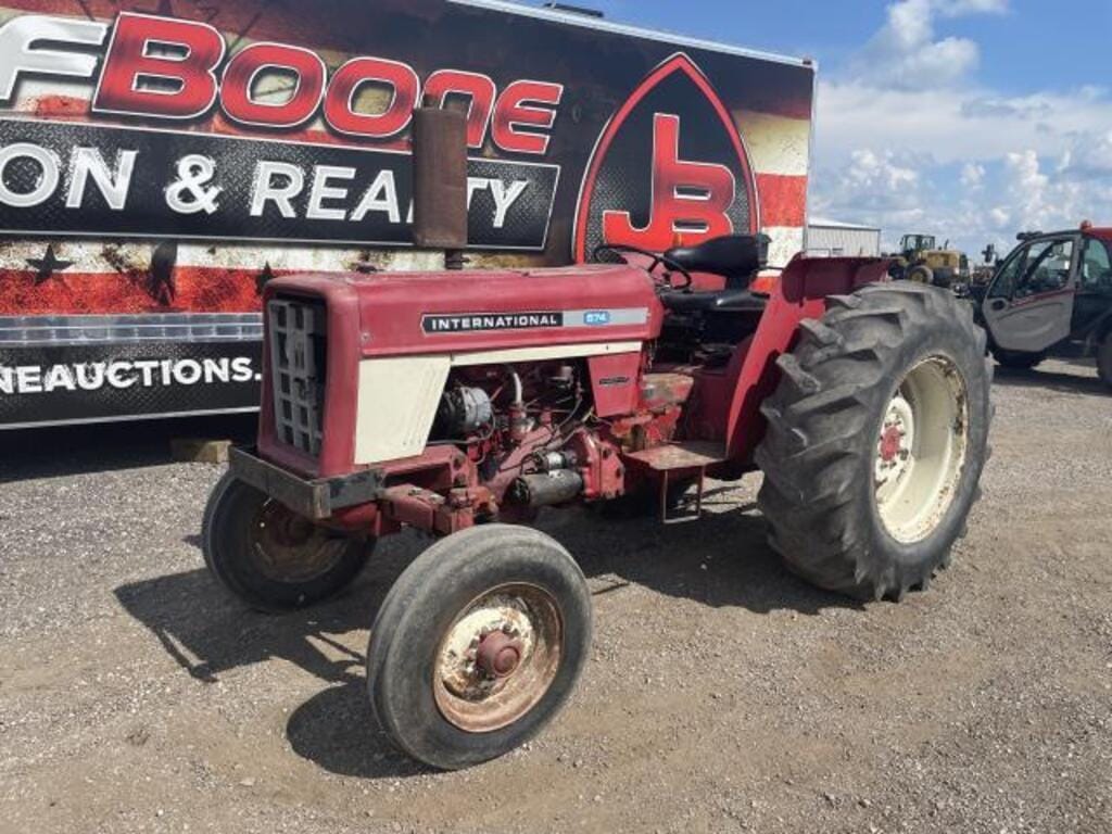 Main image International Harvester 574