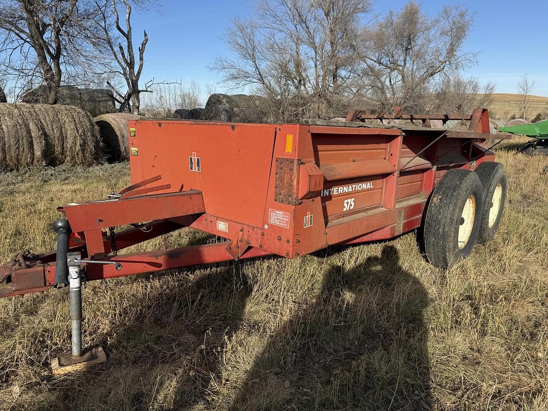 Image of International Harvester 575 Primary image