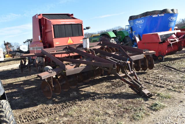 Image of International Harvester 580 equipment image 3