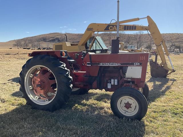 Image of International Harvester 584 equipment image 2