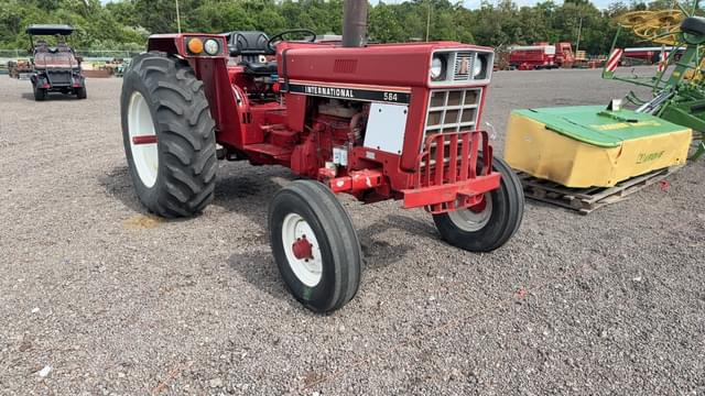 Image of International Harvester 584 equipment image 2