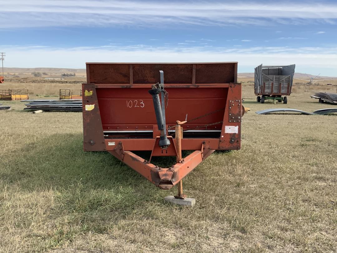 Image of International Harvester 595 Primary image