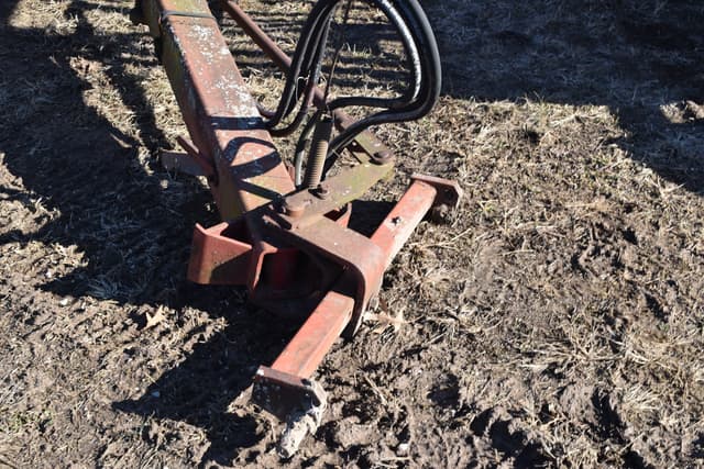 Image of International Harvester 720 equipment image 3