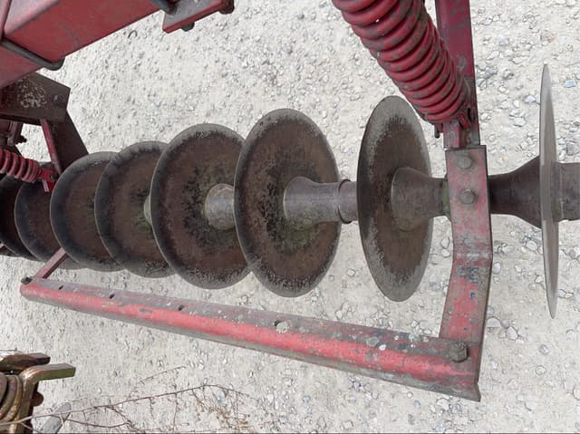 Image of International Harvester 60 equipment image 3