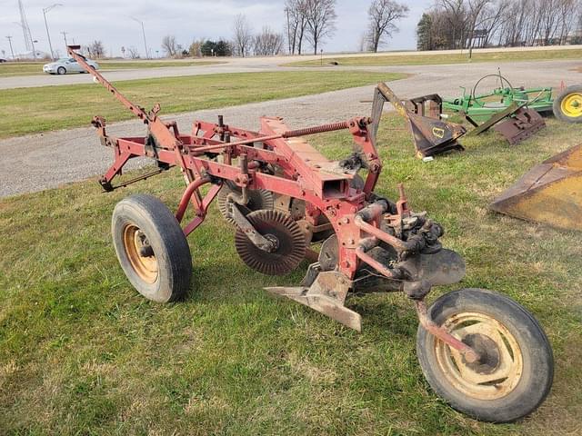 Image of International Harvester 60 equipment image 3