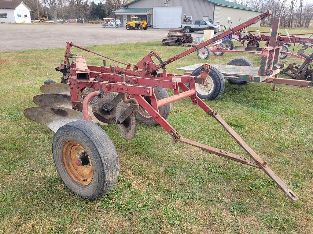 Image of International Harvester 60 Primary image