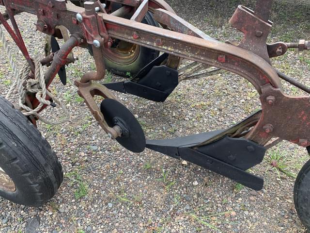 Image of International Harvester 60 equipment image 3