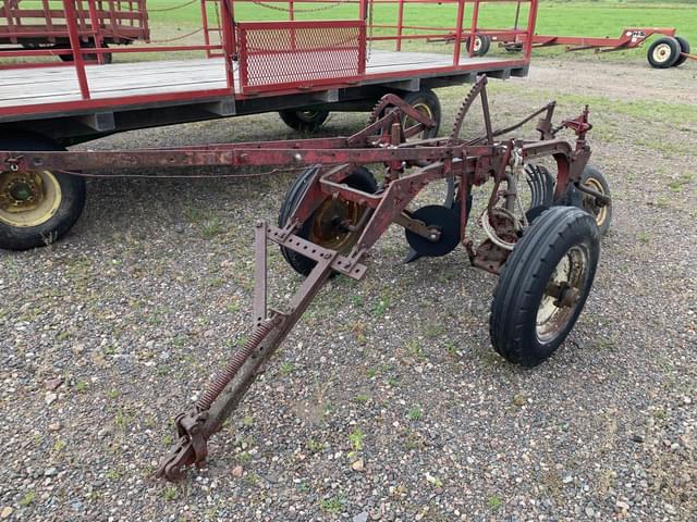 Image of International Harvester 60 equipment image 1