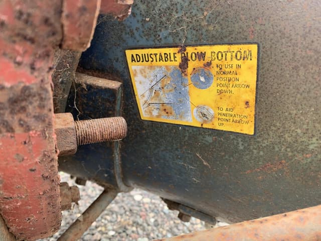 Image of International Harvester 60 equipment image 4