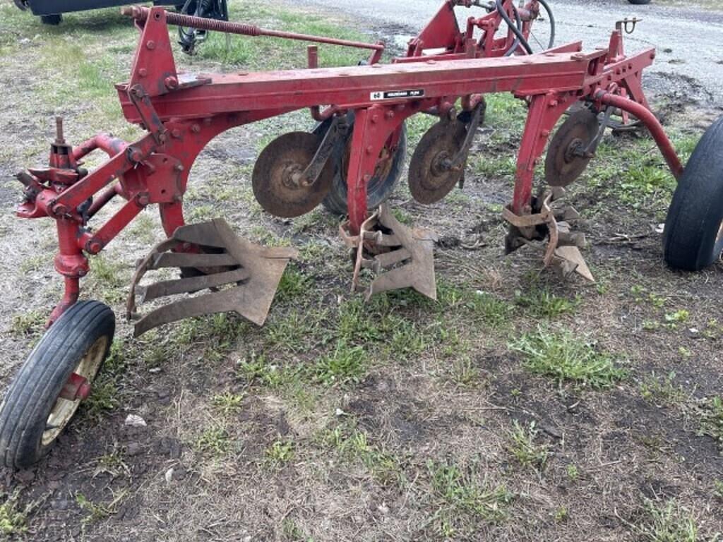 Image of International Harvester 60 Image 1