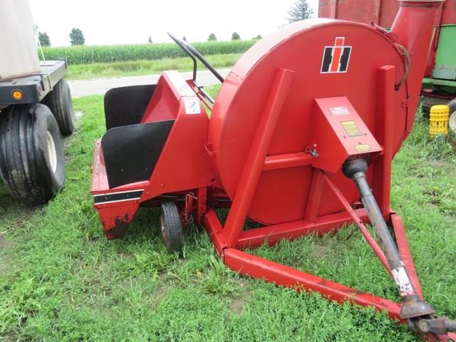 Image of International Harvester 600 equipment image 1