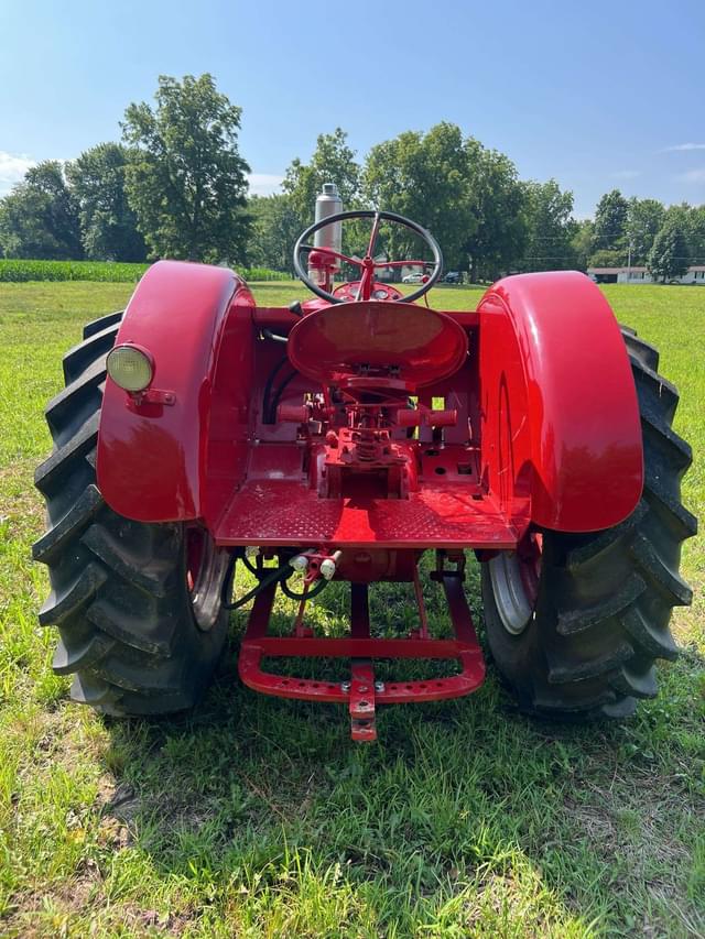 Image of International Harvester 600 equipment image 3