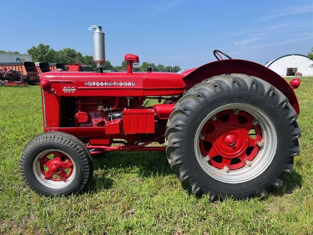 Image of International Harvester 600 equipment image 1